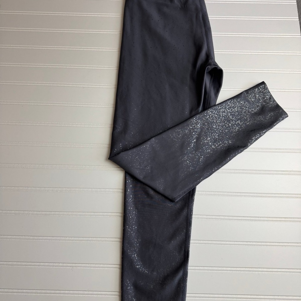 Peloton Show Up Sparkle Grey Glitter Leggings